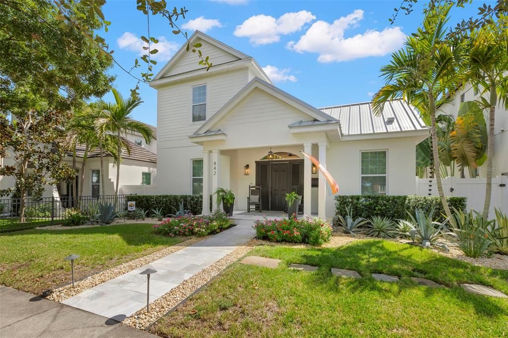 For Sale: $1,725,000 (4 beds, 4 baths, 3047 Square Feet)