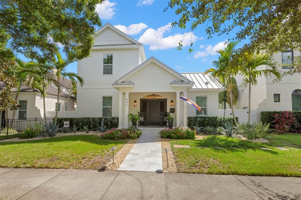 For Sale: $1,725,000 (4 beds, 4 baths, 3047 Square Feet)