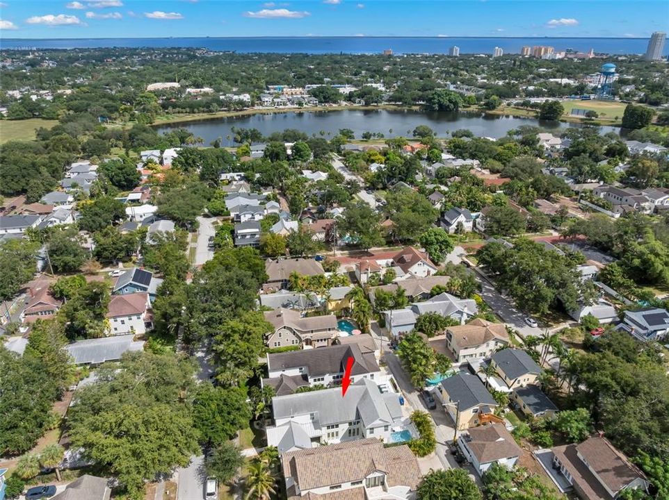 For Sale: $1,725,000 (4 beds, 4 baths, 3047 Square Feet)