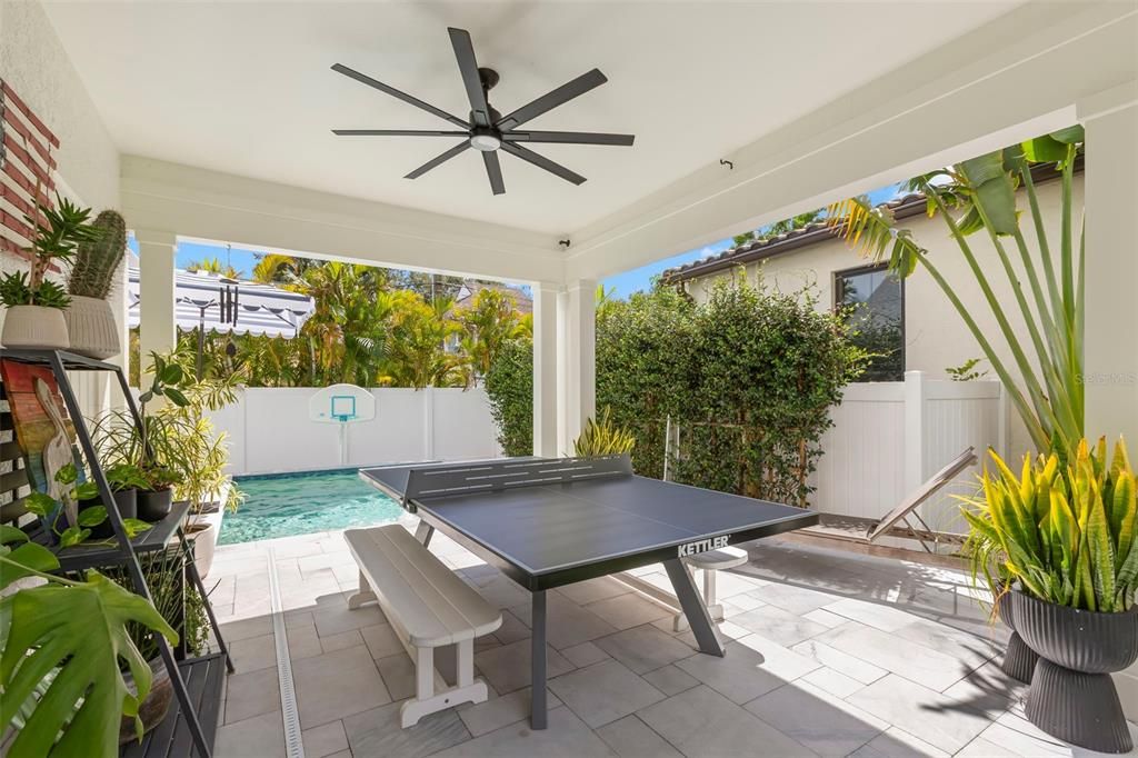 For Sale: $1,725,000 (4 beds, 4 baths, 3047 Square Feet)