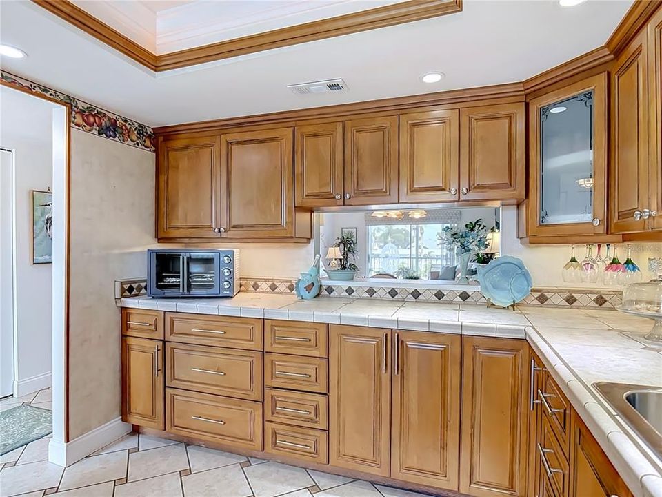 For Sale: $409,000 (2 beds, 2 baths, 1134 Square Feet)