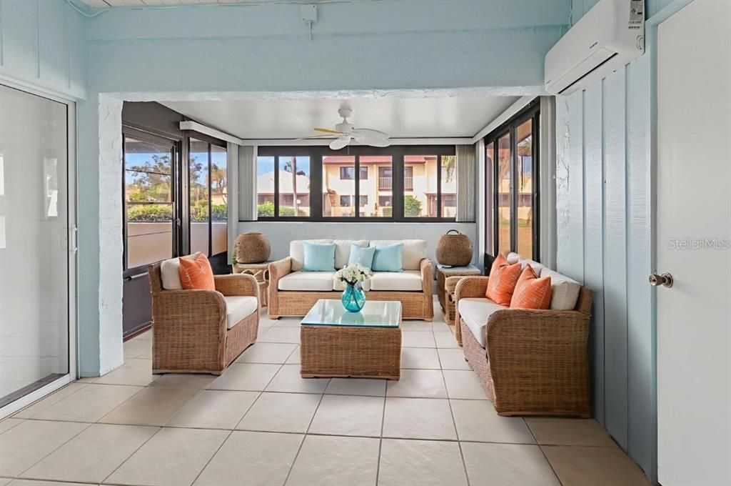 Activo con contrato: $199,900 (2 camas, 2 baños, 1103 Pies cuadrados)