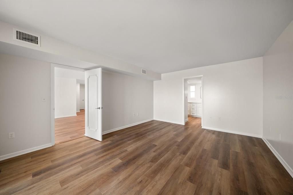 En Venta: $460,000 (2 camas, 2 baños, 1700 Pies cuadrados)