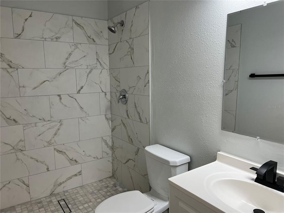 В аренду: $1,900 (2 спален, 1 ванн, 1008 Квадратных фут)