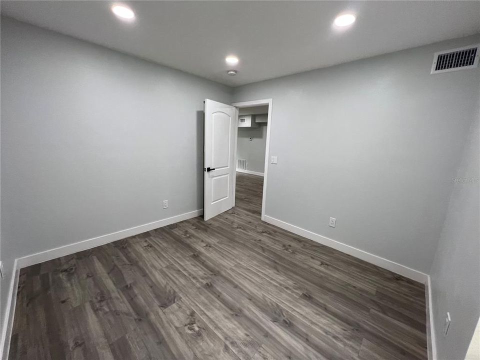 В аренду: $1,900 (2 спален, 1 ванн, 1008 Квадратных фут)
