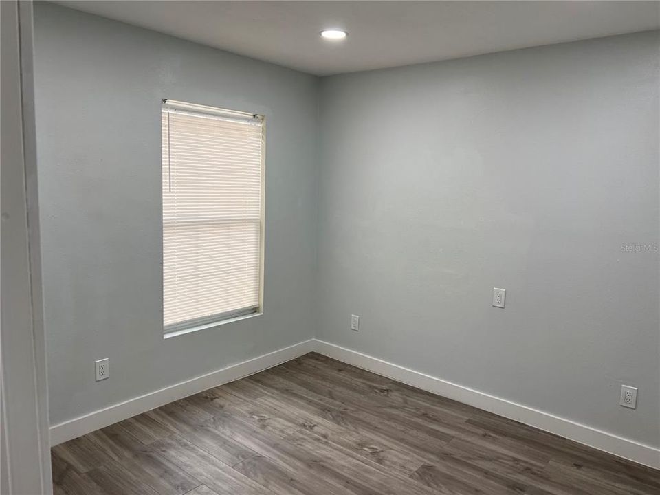 В аренду: $1,900 (2 спален, 1 ванн, 1008 Квадратных фут)