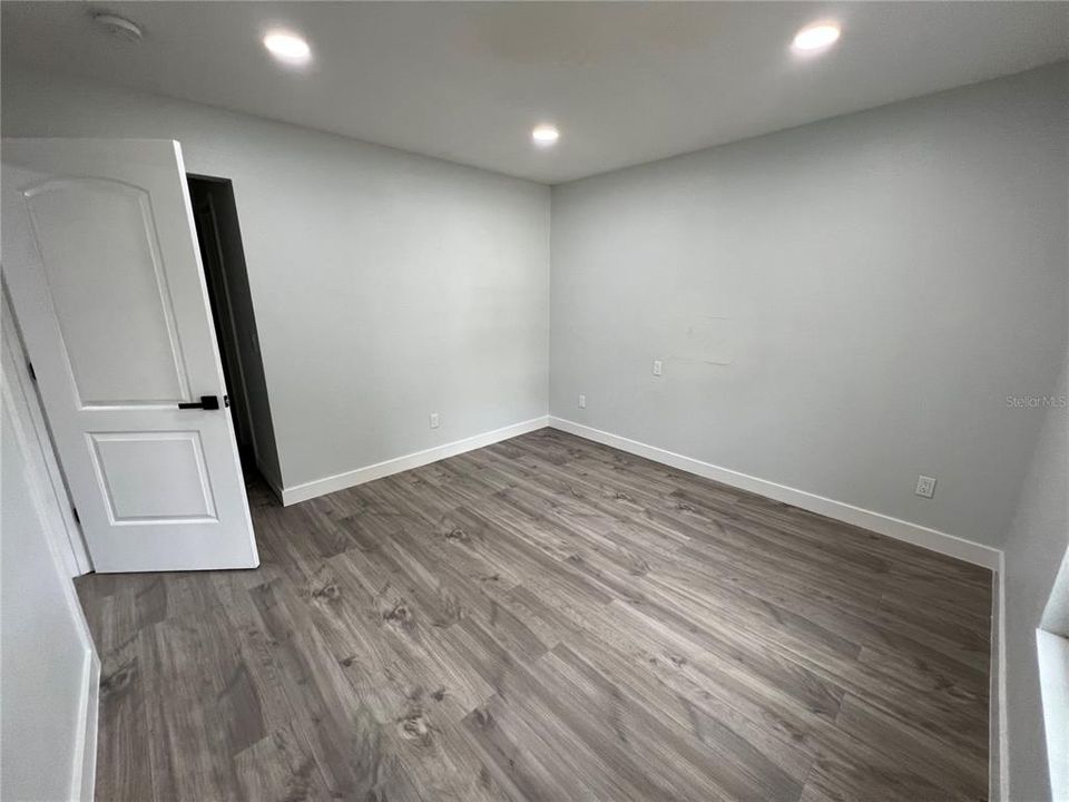 В аренду: $1,900 (2 спален, 1 ванн, 1008 Квадратных фут)
