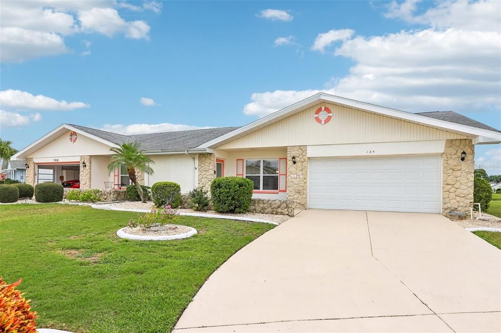 For Sale: $250,000 (2 beds, 2 baths, 1828 Square Feet)