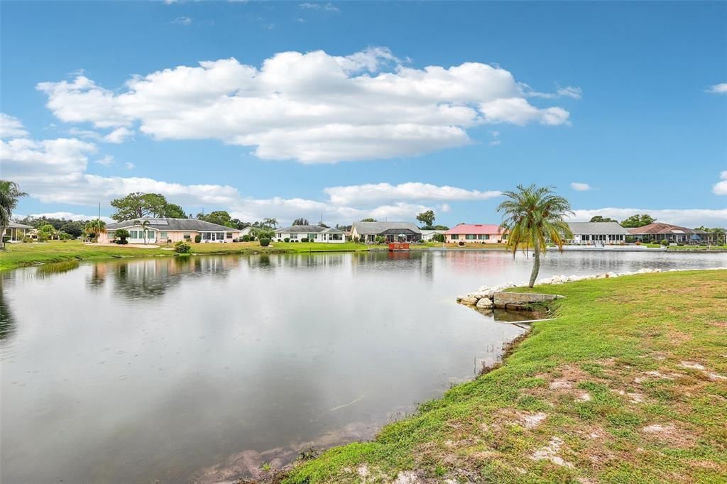For Sale: $250,000 (2 beds, 2 baths, 1828 Square Feet)