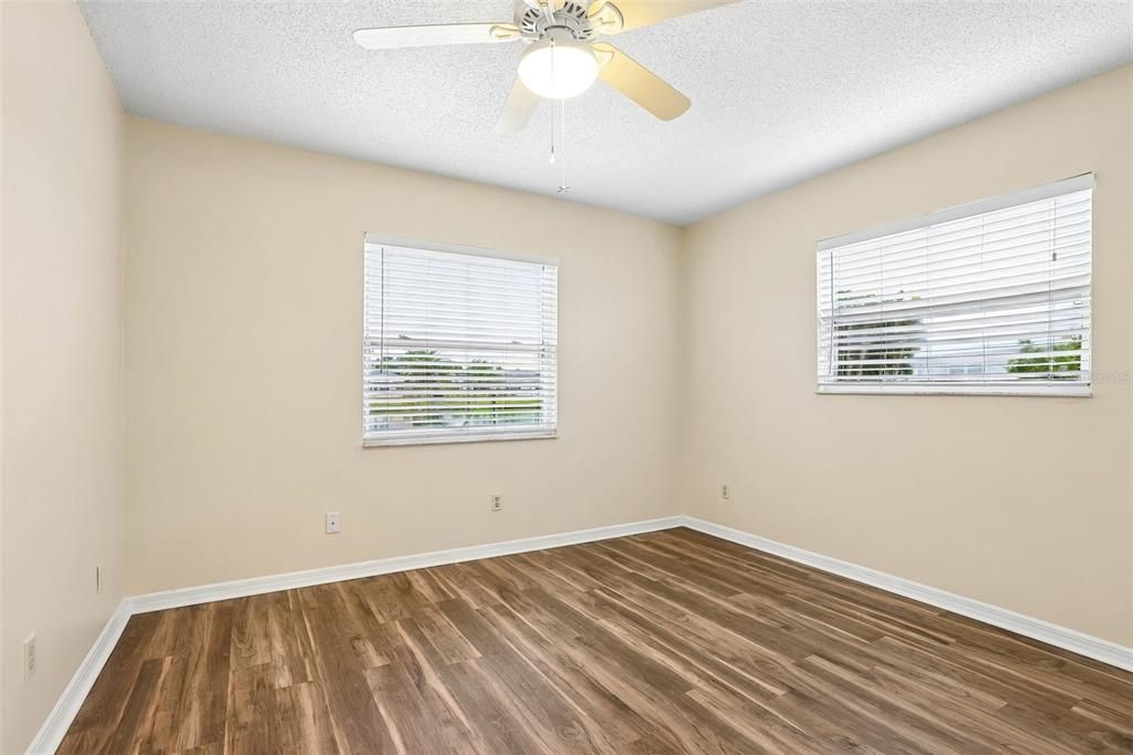 For Sale: $250,000 (2 beds, 2 baths, 1828 Square Feet)