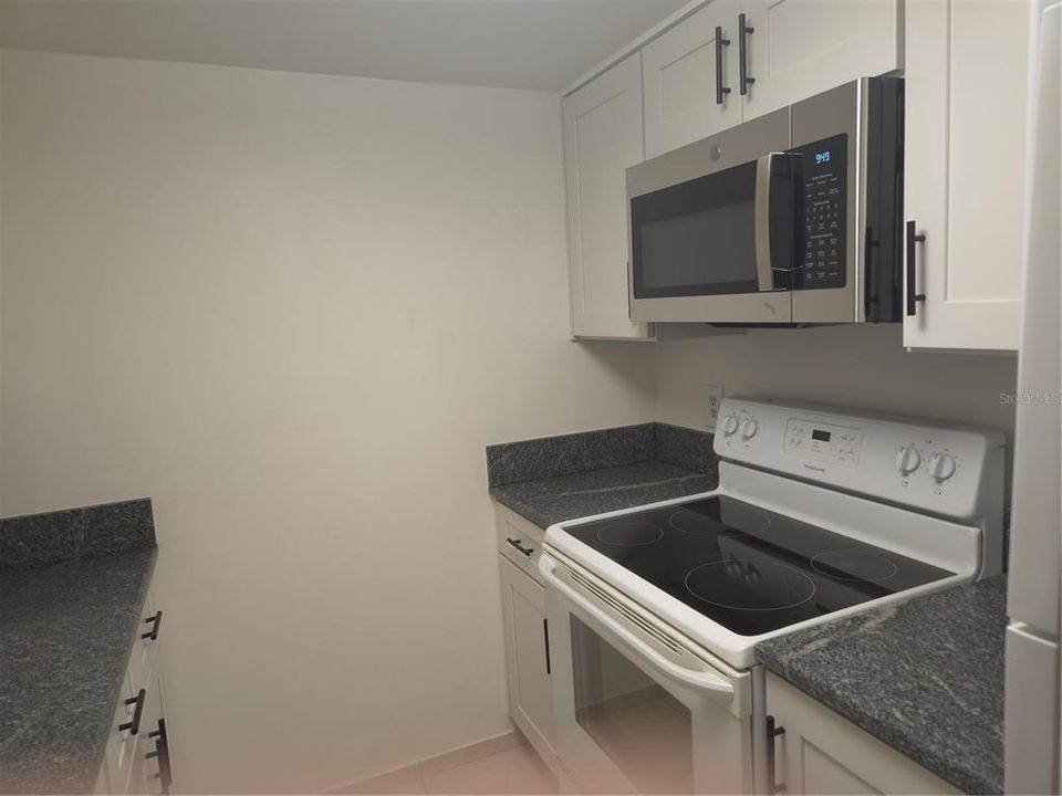 В аренду: $1,395 (1 спален, 1 ванн, 630 Квадратных фут)