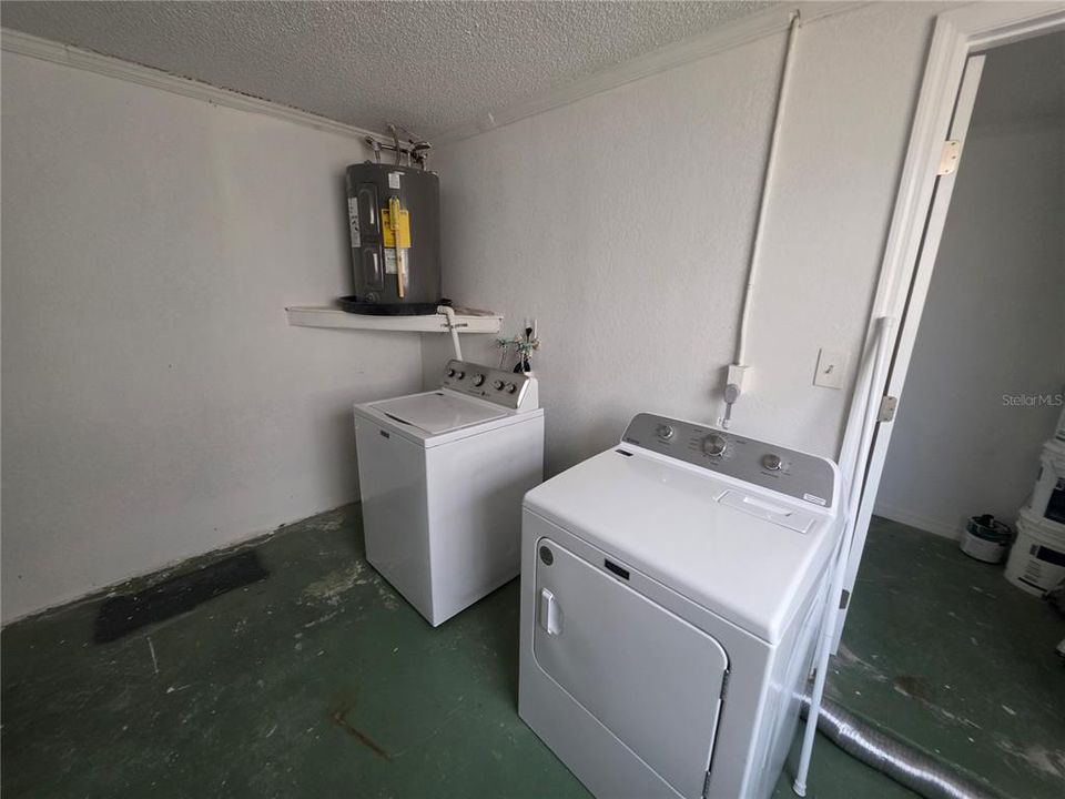For Rent: $1,200 (2 beds, 2 baths, 801 Square Feet)
