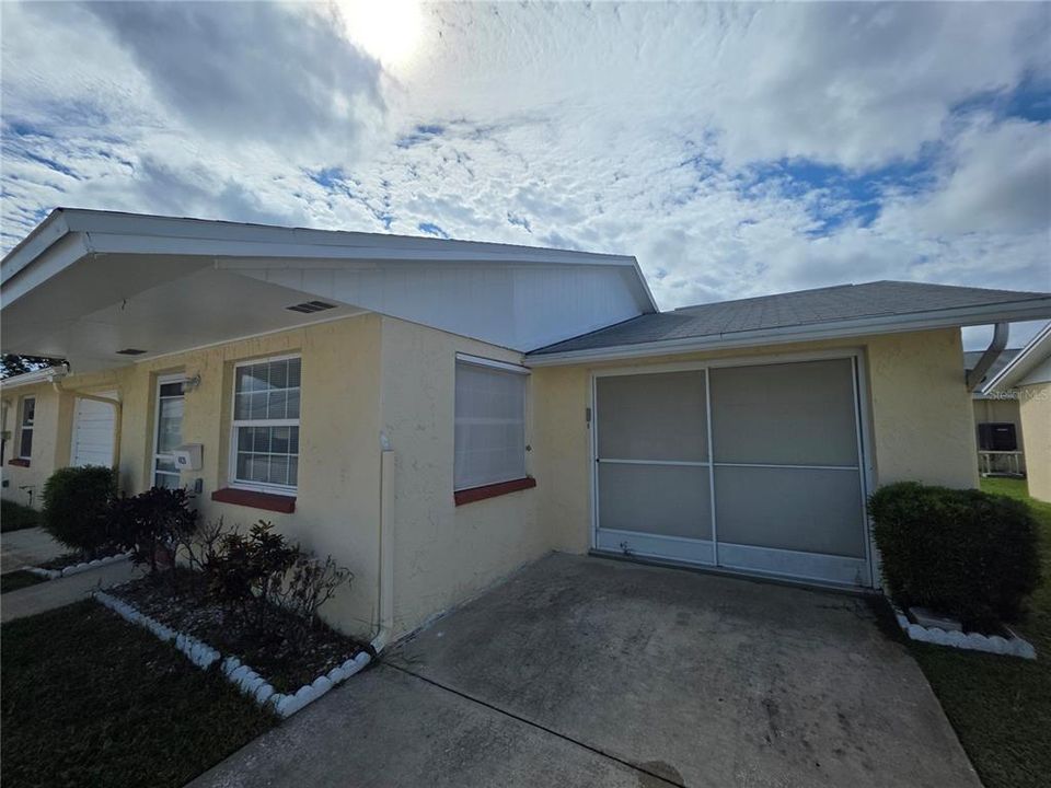 For Rent: $1,200 (2 beds, 2 baths, 801 Square Feet)