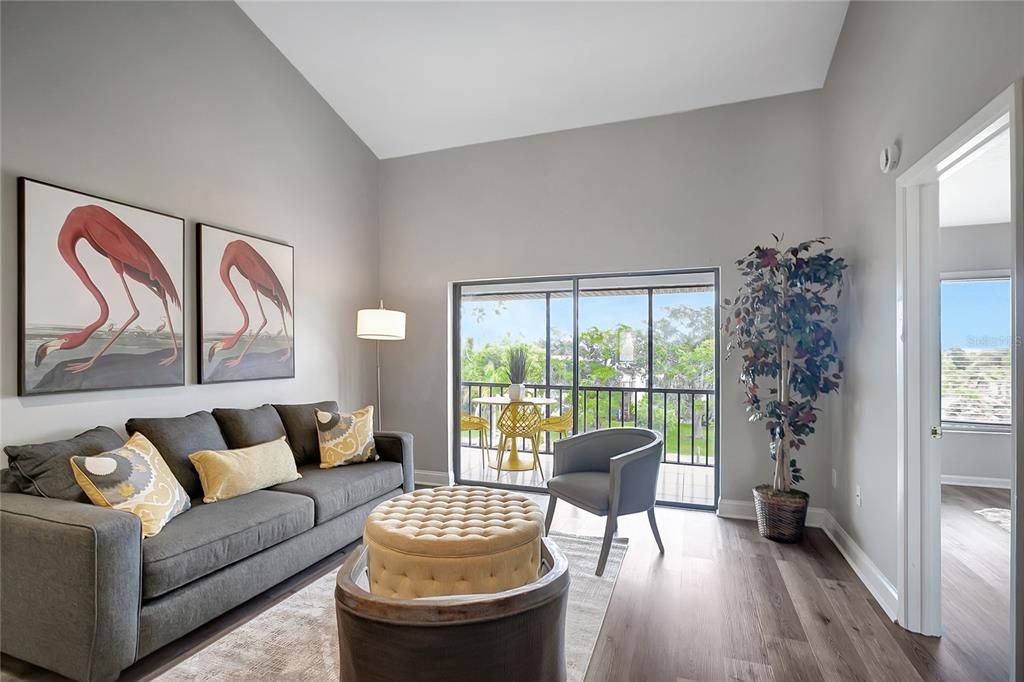 For Sale: $199,900 (2 beds, 2 baths, 1025 Square Feet)