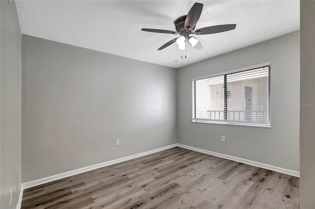 For Sale: $199,900 (2 beds, 2 baths, 1025 Square Feet)