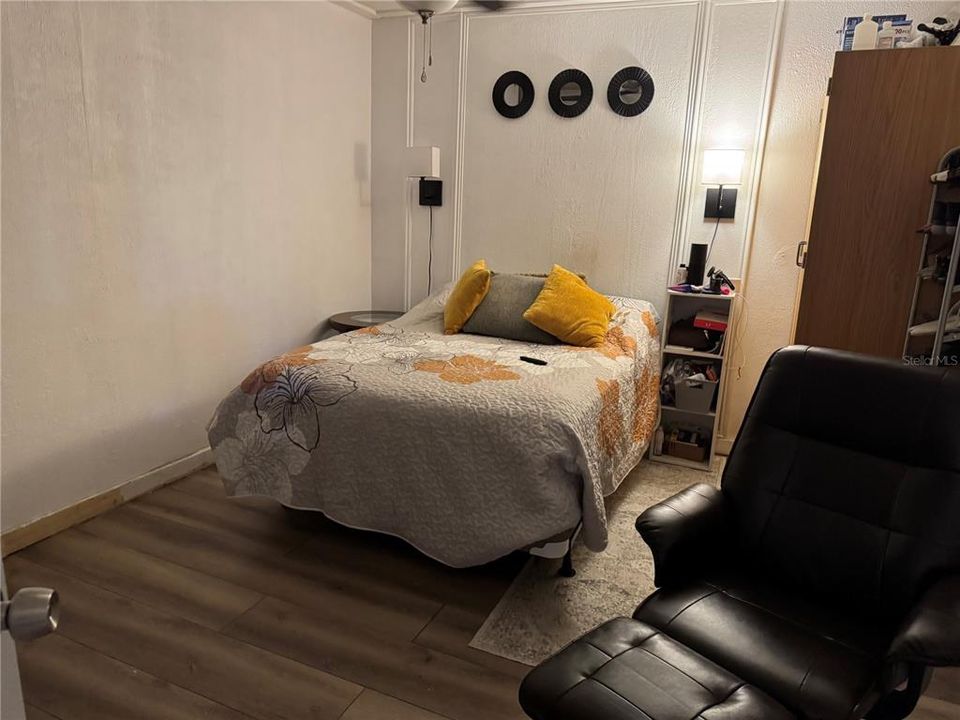 На продажу: $350,000 (4 спален, 2 ванн, 1864 Квадратных фут)