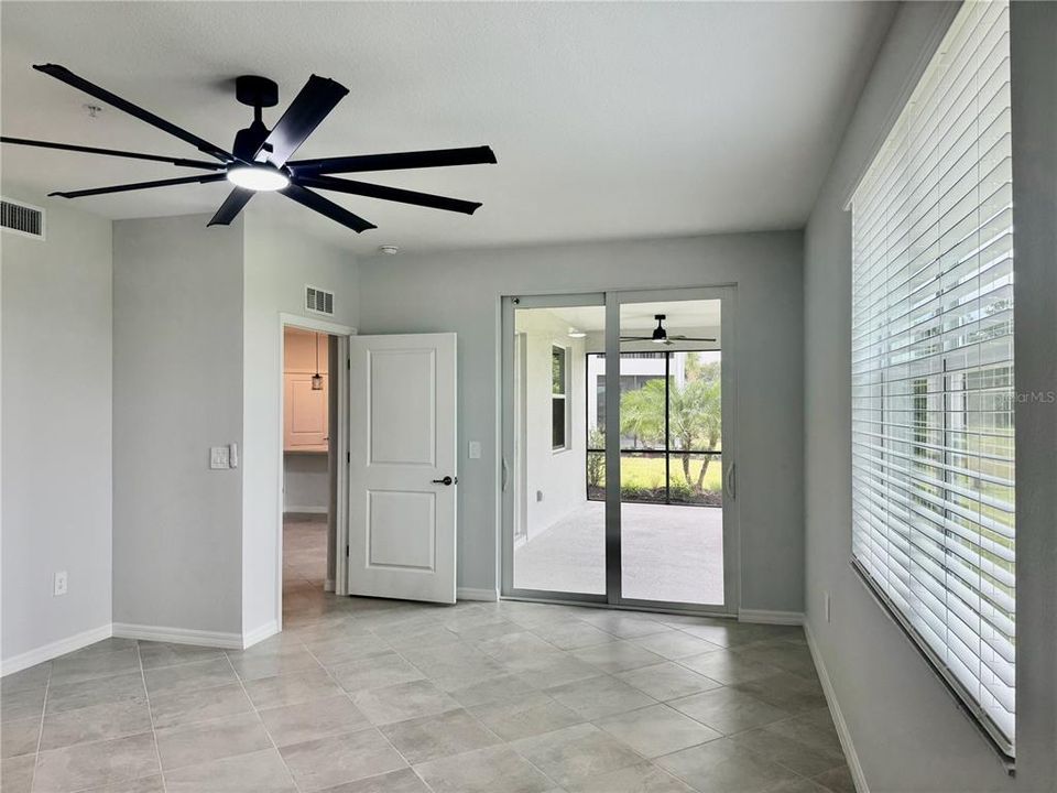 For Rent: $2,800 (3 beds, 2 baths, 1800 Square Feet)