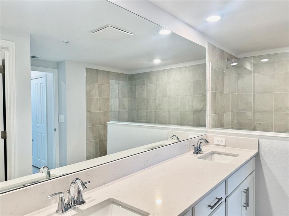 For Rent: $2,800 (3 beds, 2 baths, 1800 Square Feet)