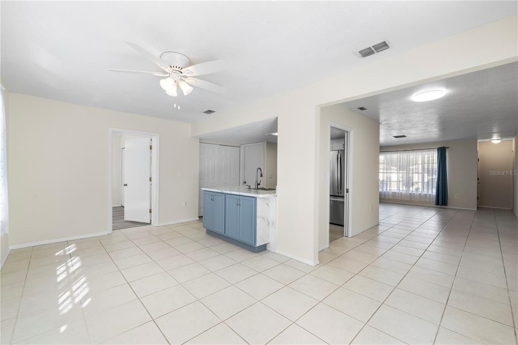 For Sale: $278,990 (3 beds, 2 baths, 1521 Square Feet)