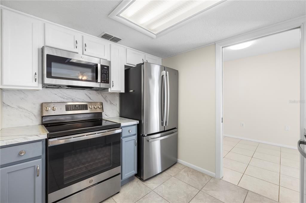 For Sale: $278,990 (3 beds, 2 baths, 1521 Square Feet)