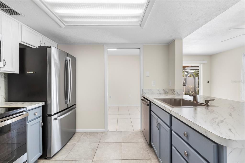 For Sale: $278,990 (3 beds, 2 baths, 1521 Square Feet)