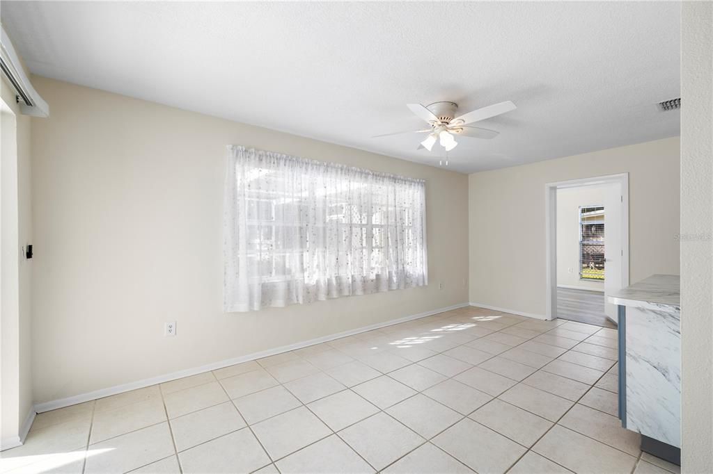 For Sale: $278,990 (3 beds, 2 baths, 1521 Square Feet)