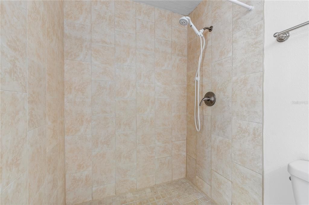 For Sale: $278,990 (3 beds, 2 baths, 1521 Square Feet)