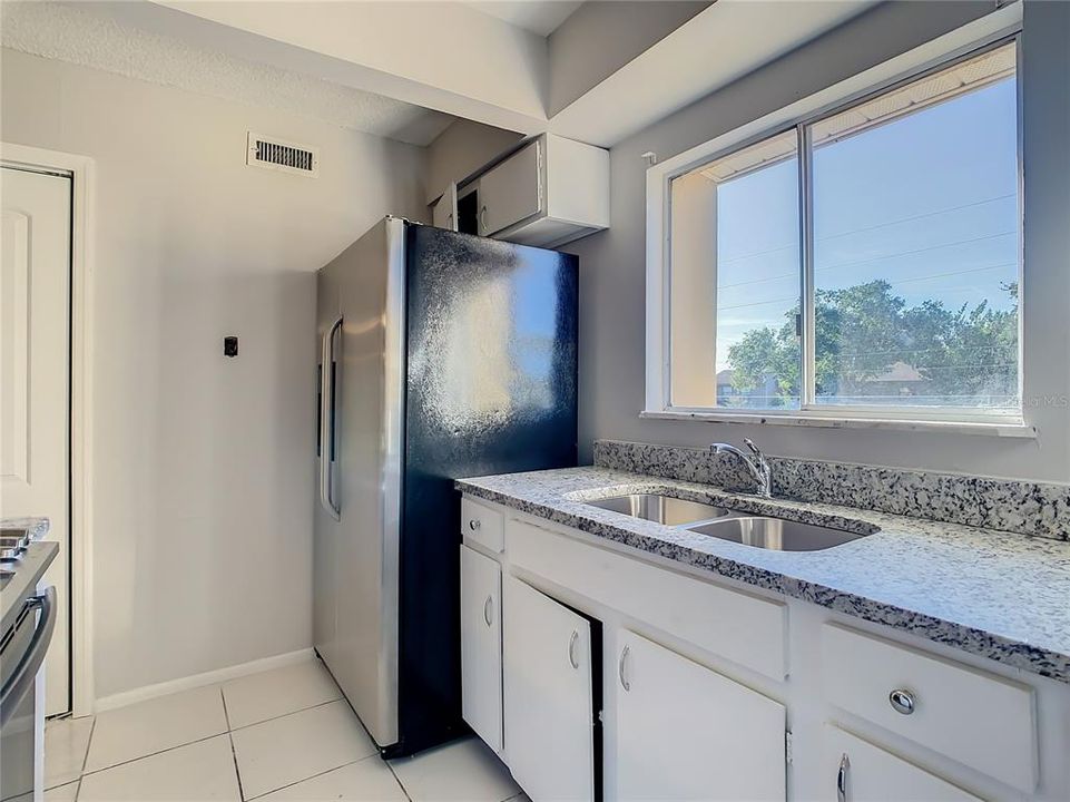 En Venta: $138,900 (2 camas, 2 baños, 1005 Pies cuadrados)