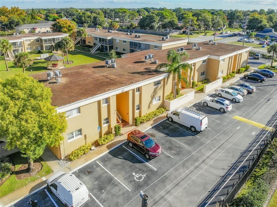 En Venta: $138,900 (2 camas, 2 baños, 1005 Pies cuadrados)