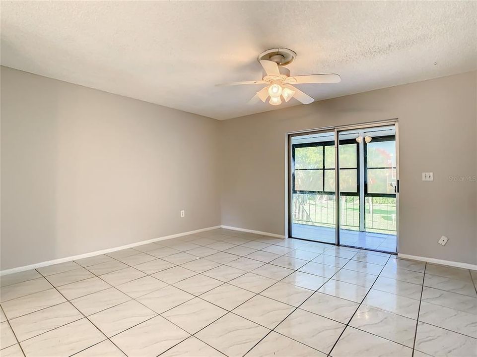 En Venta: $138,900 (2 camas, 2 baños, 1005 Pies cuadrados)