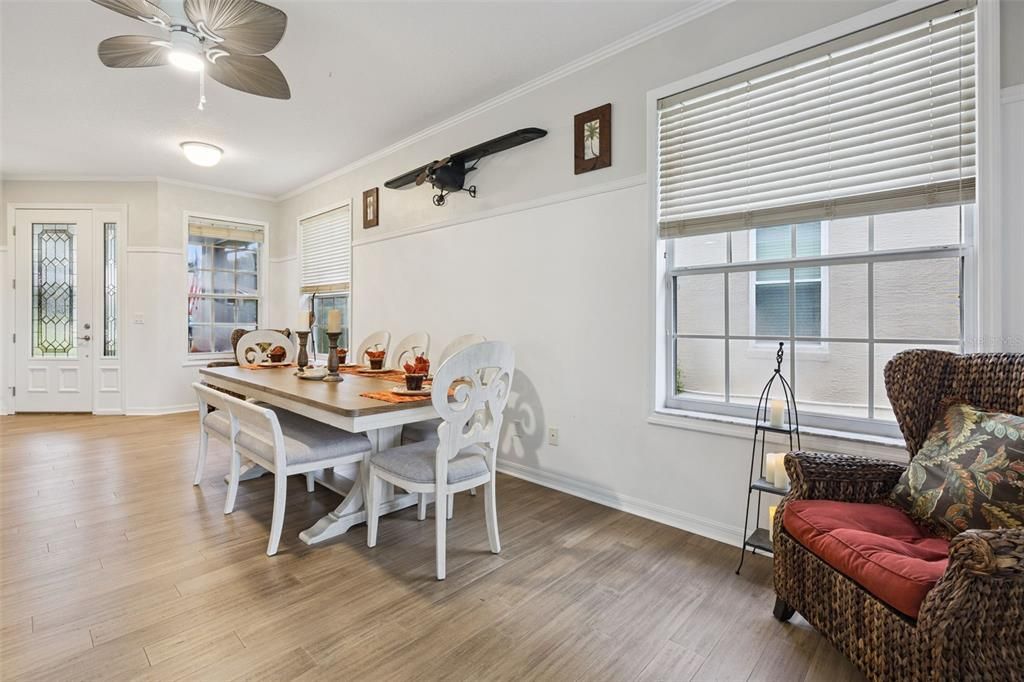 En Venta: $357,950 (2 camas, 2 baños, 1387 Pies cuadrados)