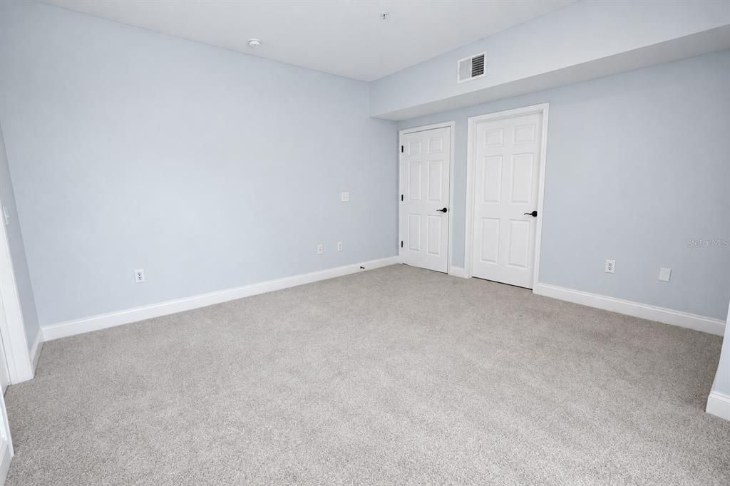 For Sale: $432,800 (3 beds, 3 baths, 1612 Square Feet)