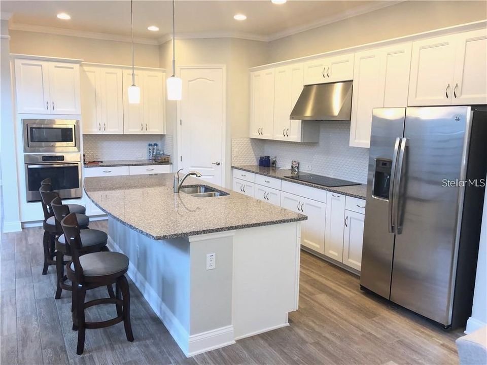 В аренду: $4,900 (4 спален, 3 ванн, 2462 Квадратных фут)
