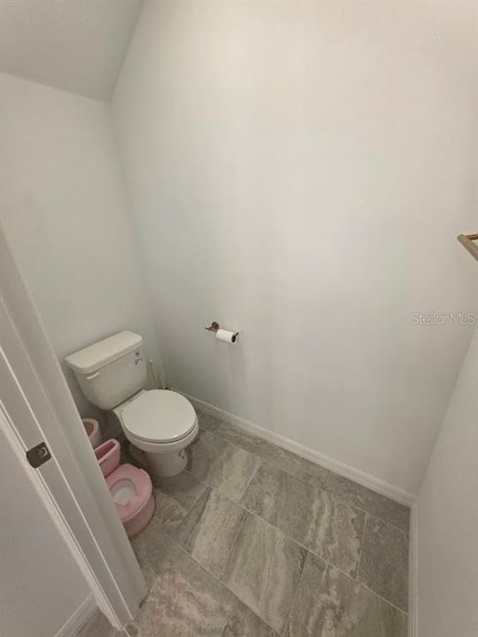 В аренду: $2,450 (3 спален, 3 ванн, 1989 Квадратных фут)