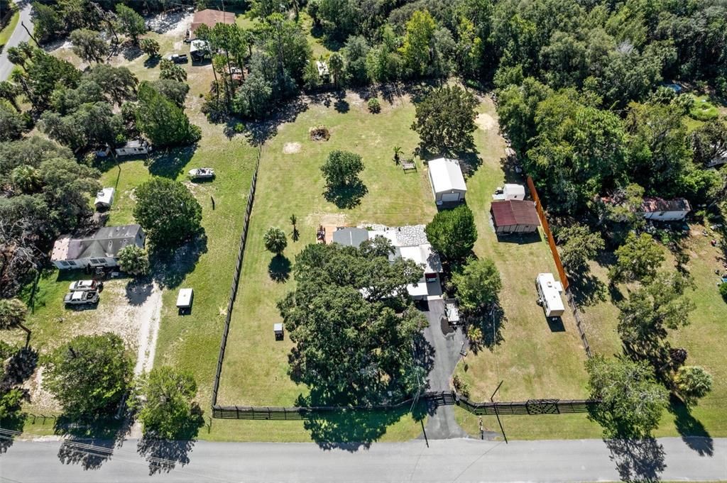 For Sale: $285,000 (2 beds, 1 baths, 1134 Square Feet)