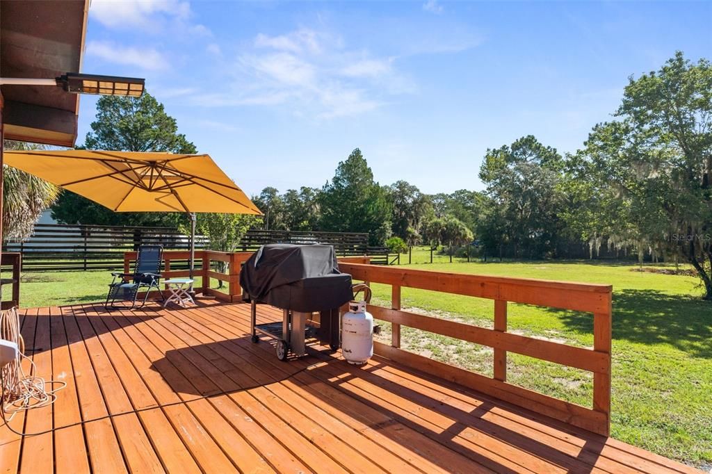 For Sale: $285,000 (2 beds, 1 baths, 1134 Square Feet)