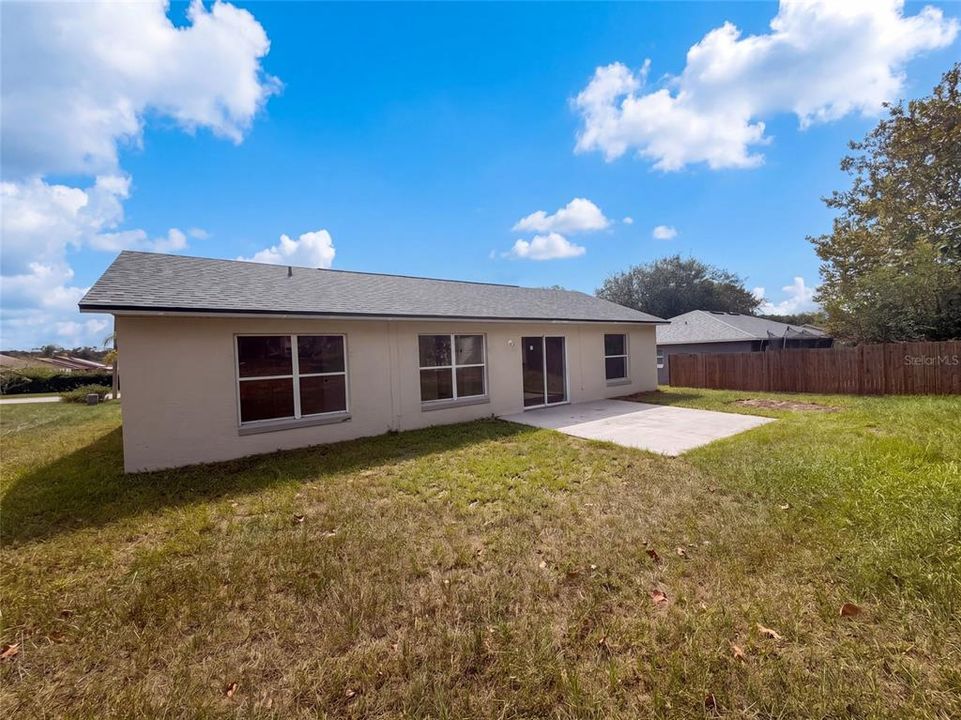 For Sale: $310,000 (3 beds, 2 baths, 1155 Square Feet)