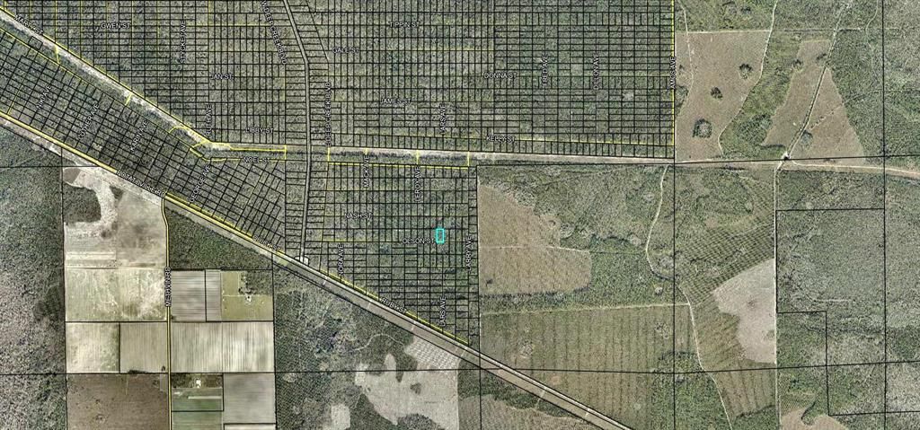 En Venta: $15,000 (1.25 acres)