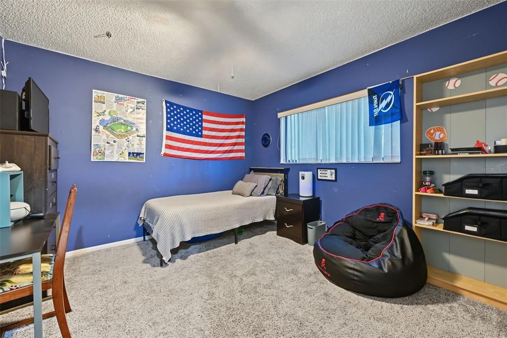 For Sale: $365,000 (3 beds, 2 baths, 1590 Square Feet)