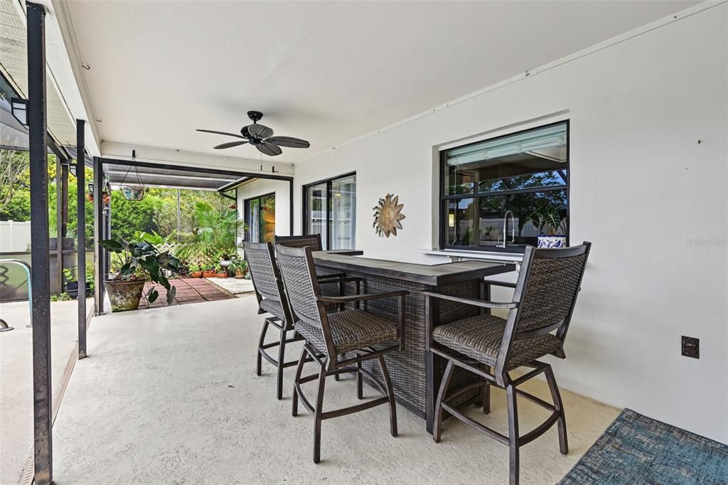 For Sale: $365,000 (3 beds, 2 baths, 1590 Square Feet)