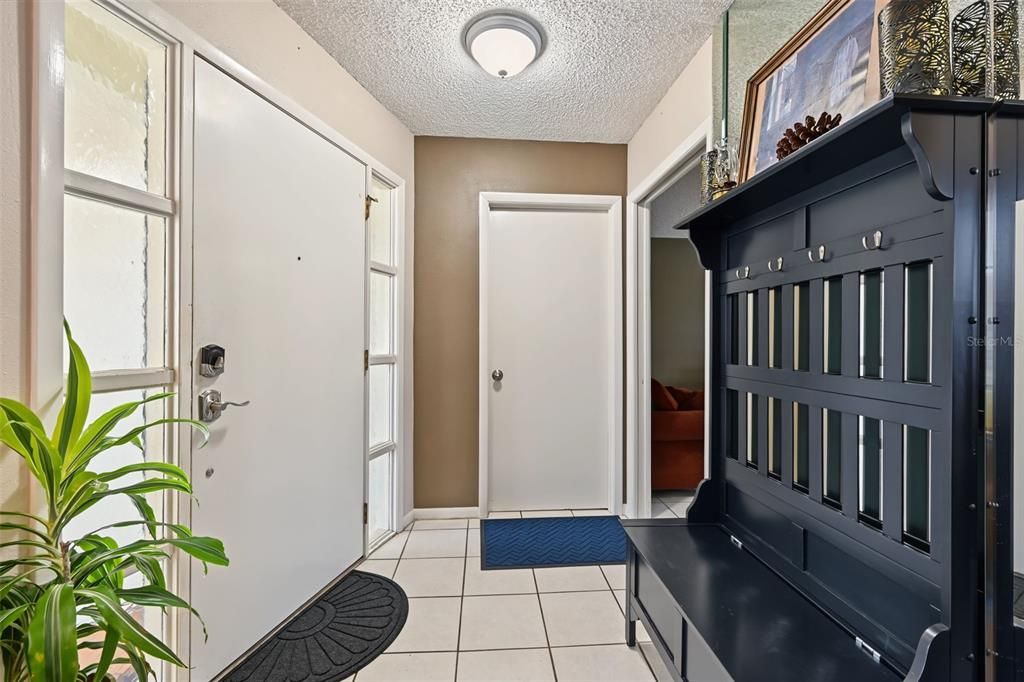 For Sale: $365,000 (3 beds, 2 baths, 1590 Square Feet)