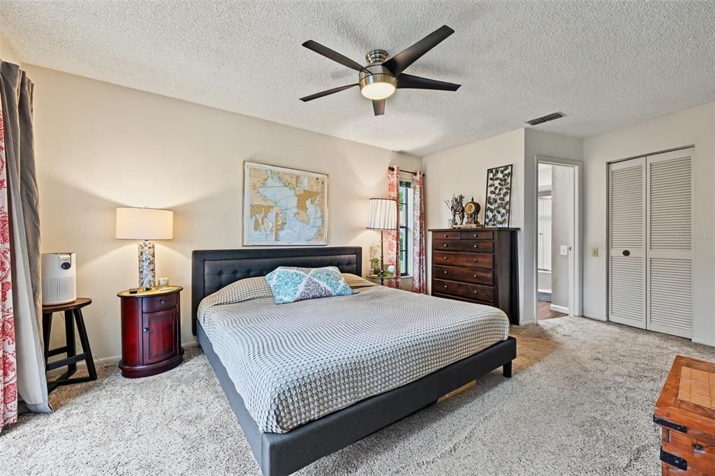 For Sale: $365,000 (3 beds, 2 baths, 1590 Square Feet)