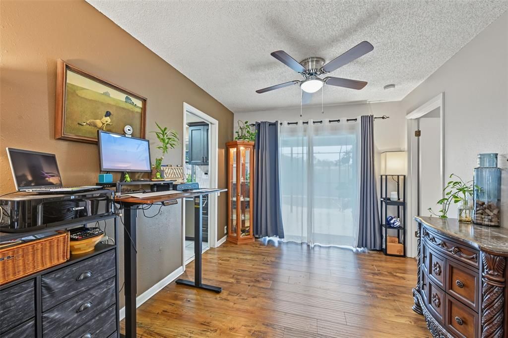 For Sale: $365,000 (3 beds, 2 baths, 1590 Square Feet)