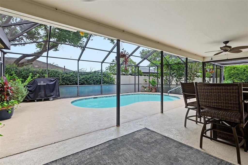 For Sale: $365,000 (3 beds, 2 baths, 1590 Square Feet)