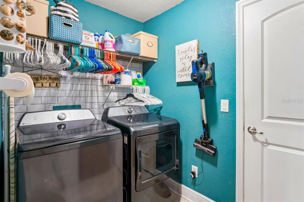 For Sale: $420,000 (4 beds, 2 baths, 1761 Square Feet)
