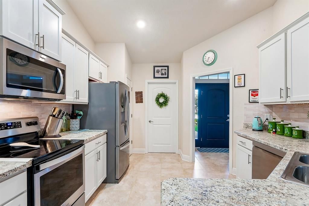 For Sale: $420,000 (4 beds, 2 baths, 1761 Square Feet)