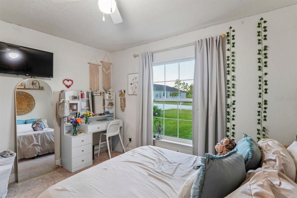 For Sale: $420,000 (4 beds, 2 baths, 1761 Square Feet)