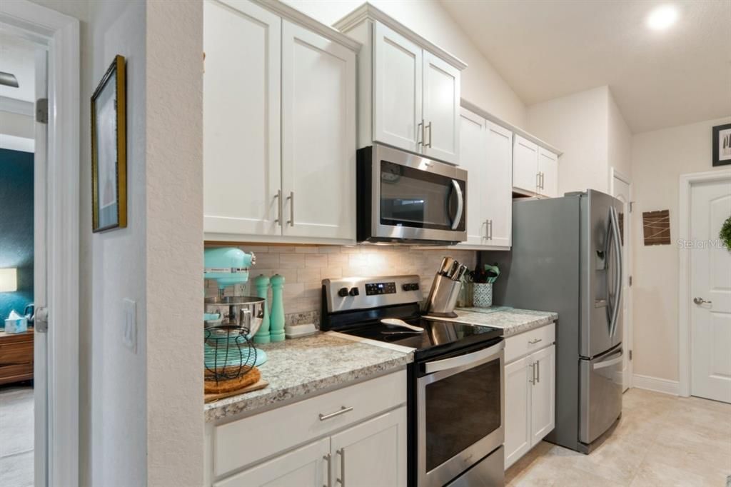For Sale: $420,000 (4 beds, 2 baths, 1761 Square Feet)