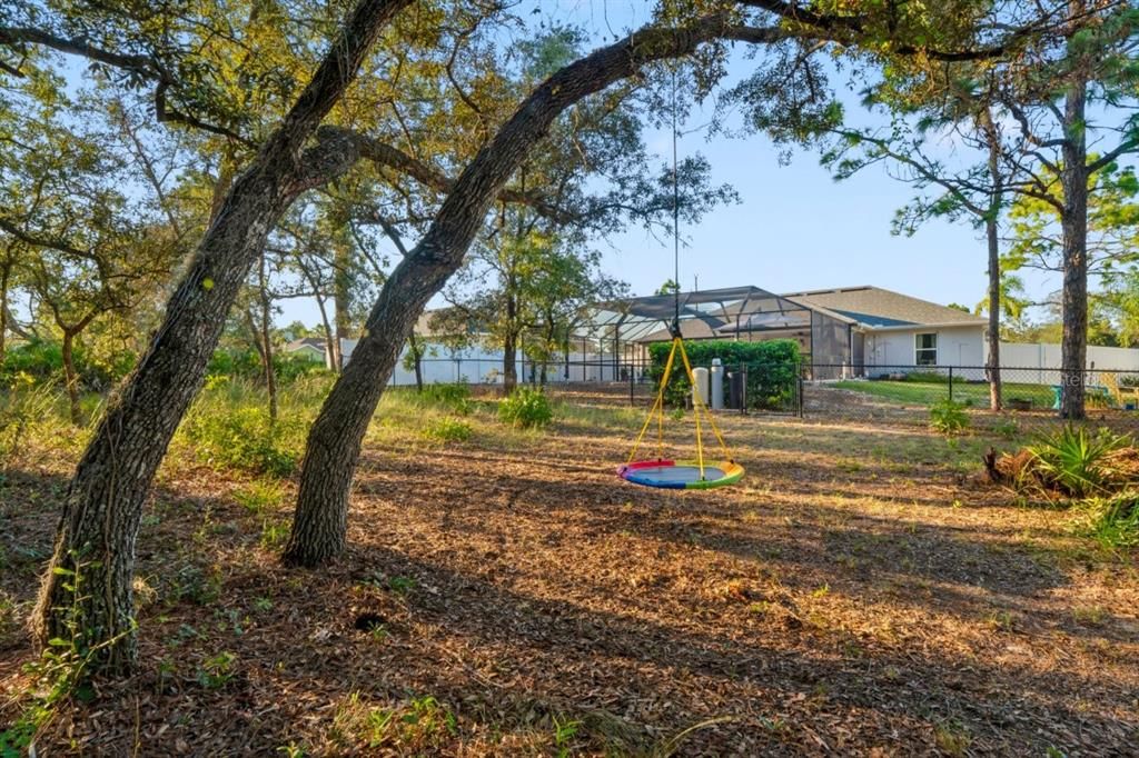 For Sale: $420,000 (4 beds, 2 baths, 1761 Square Feet)