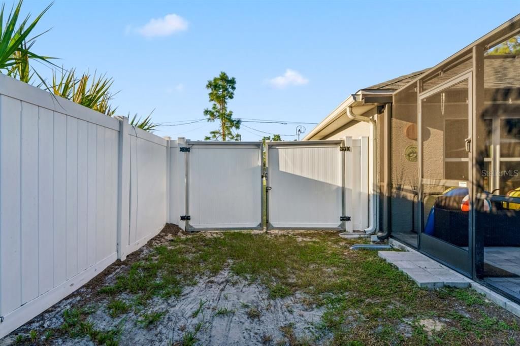 For Sale: $420,000 (4 beds, 2 baths, 1761 Square Feet)